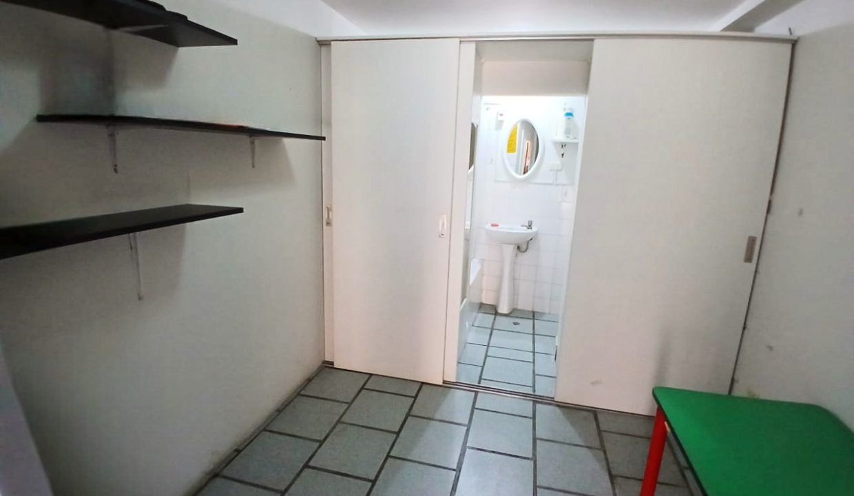 12. DORMITORIO SERVICIO