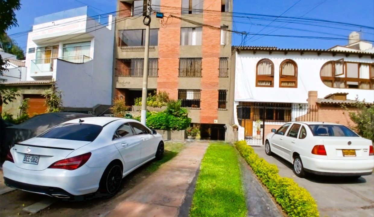 13. COCHERAS