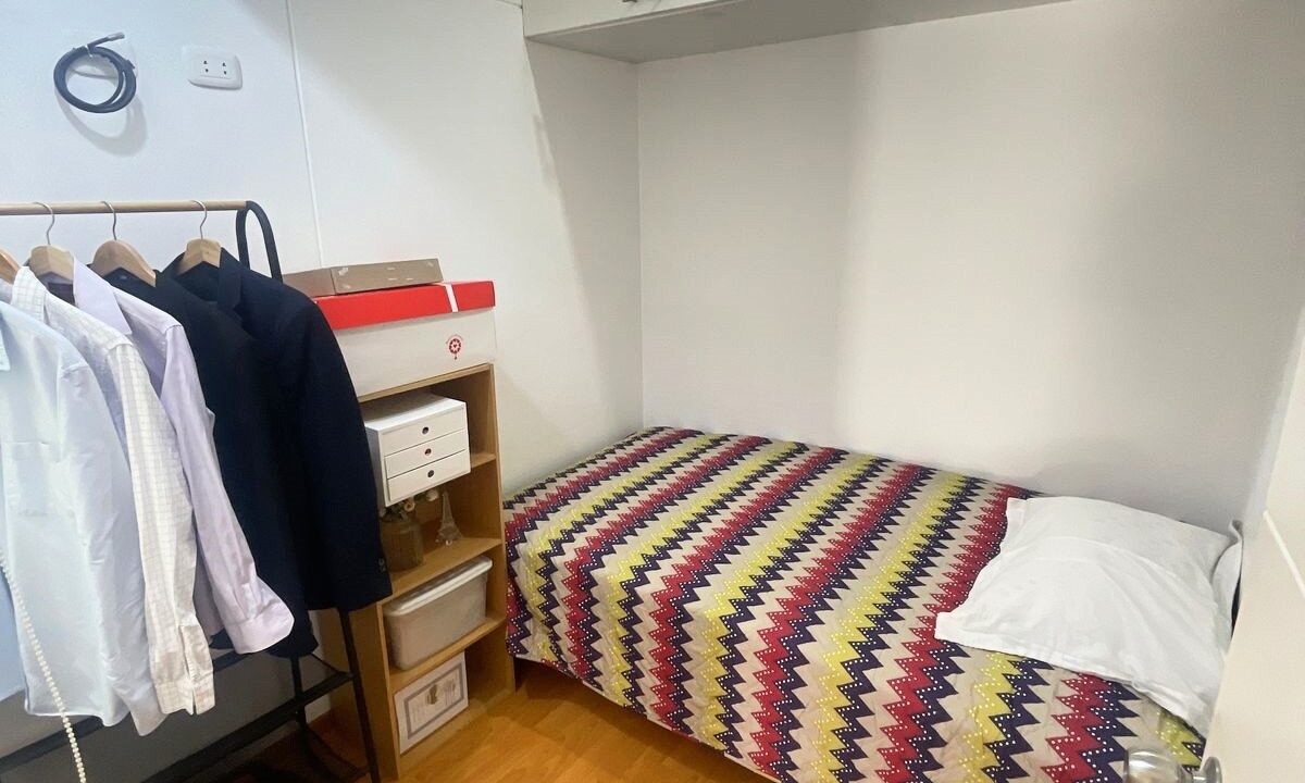 8. DORMITORIO 2