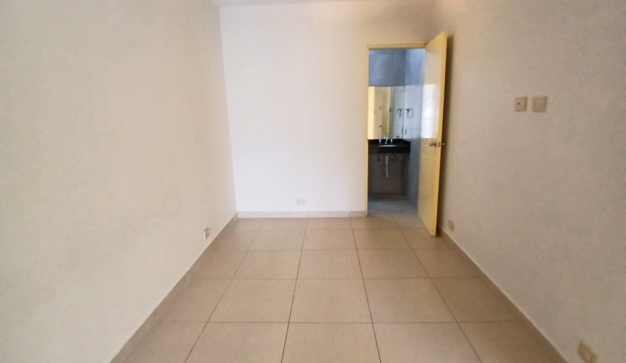 12. DORMITORIO 1B