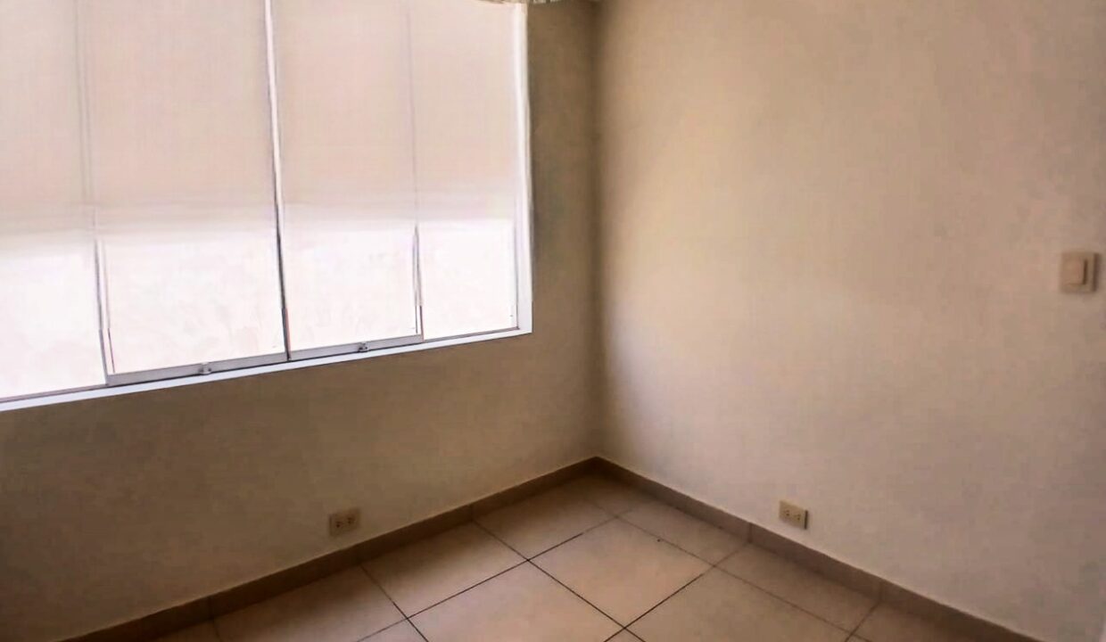 15. ESCRITORIO