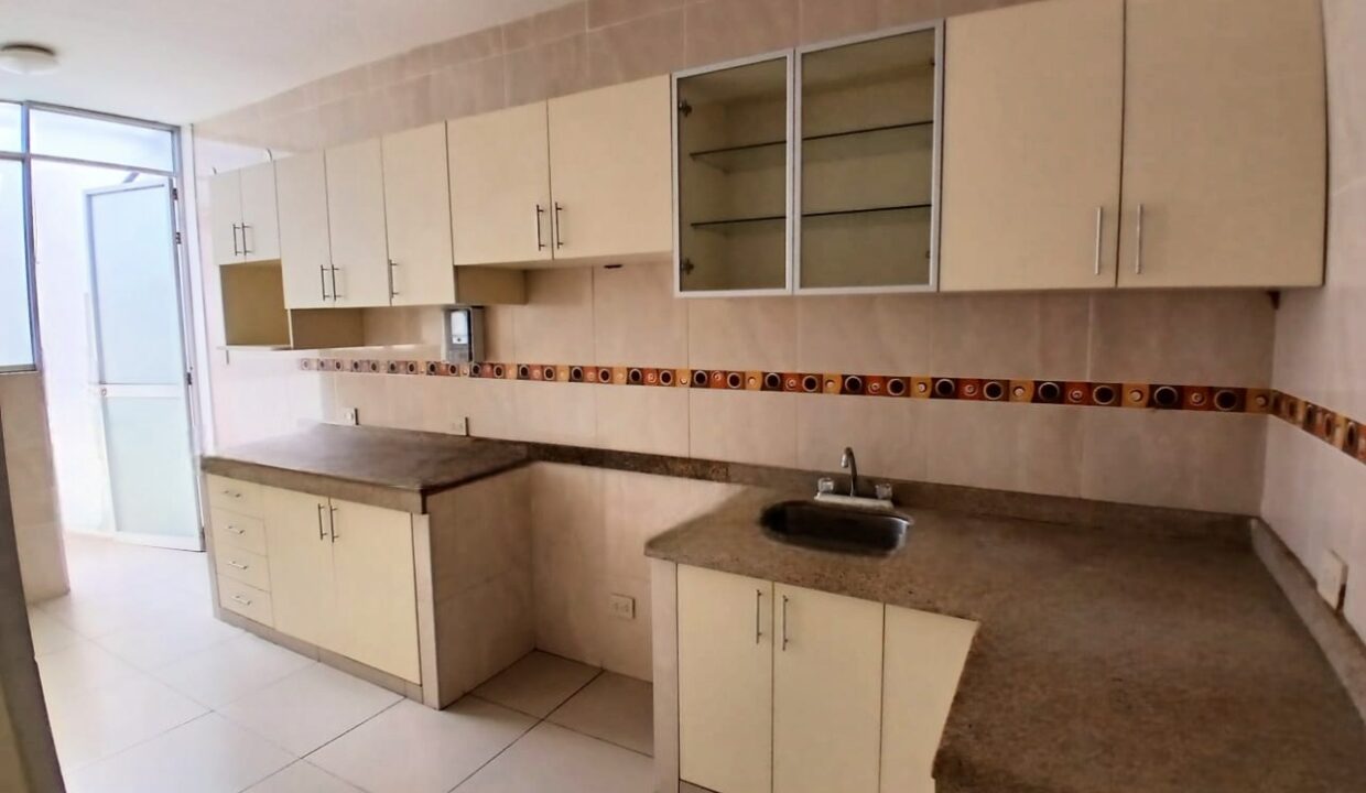 16. COCINA