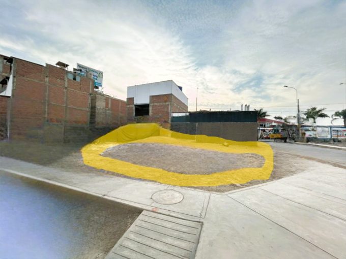 ¡LOTE ESQUINERO FRENTE A REAL PLAZA CHORRILLOS! – Zonificación RDM (4 Pisos)