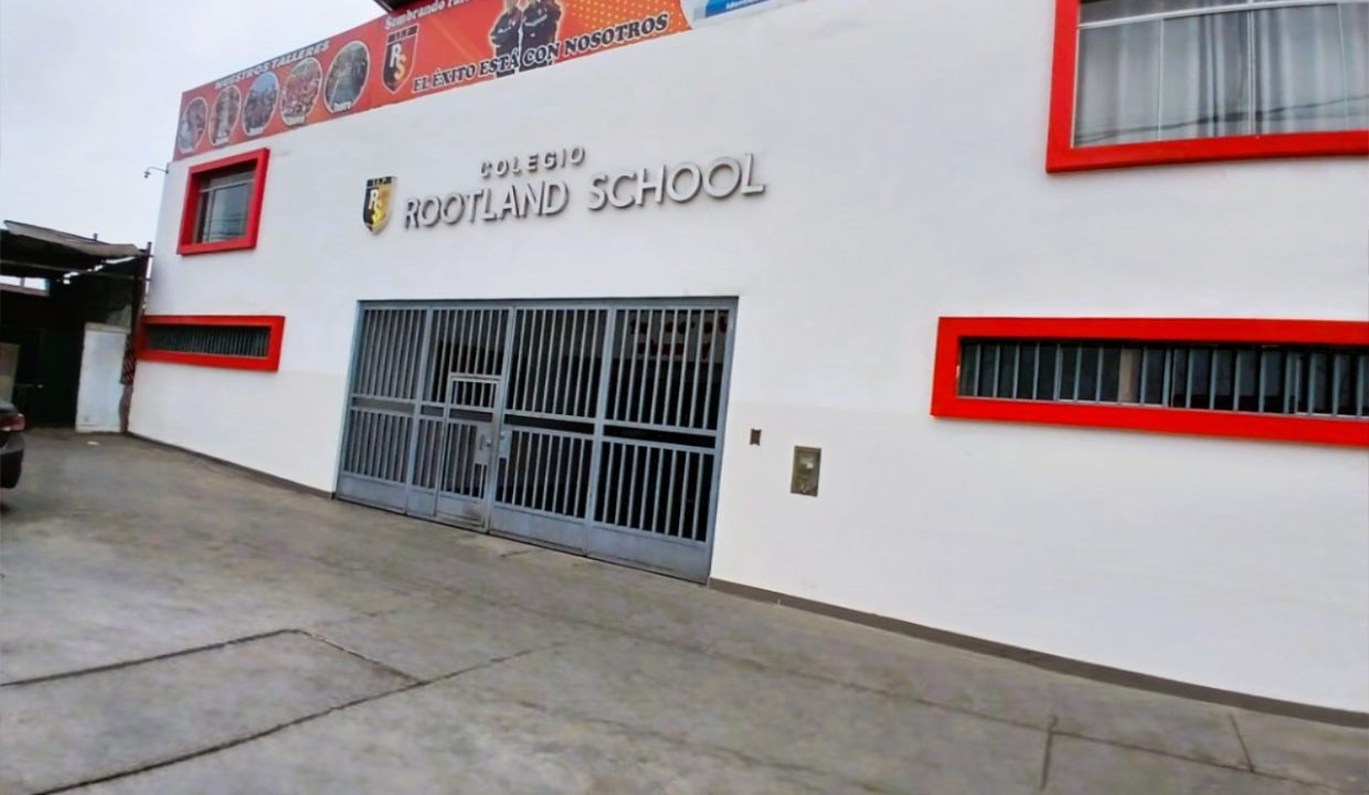 16. COLEGIO ROOTLAND