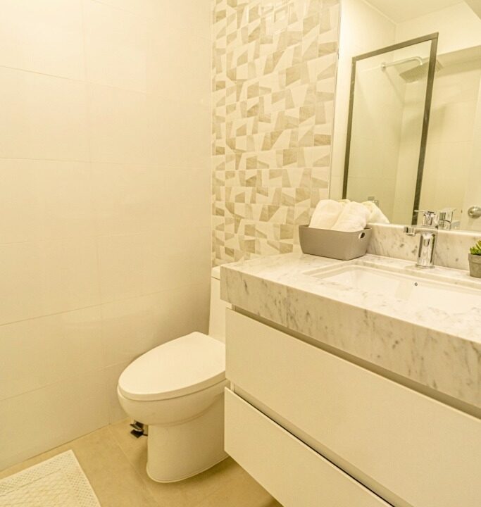 2.1. BAÑO VISITA