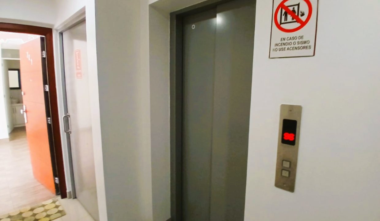10. ASCENSOR