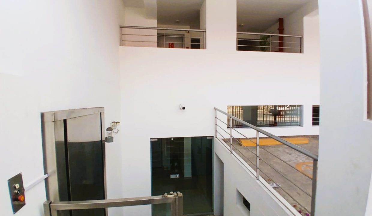 15. INGRESO CALLE