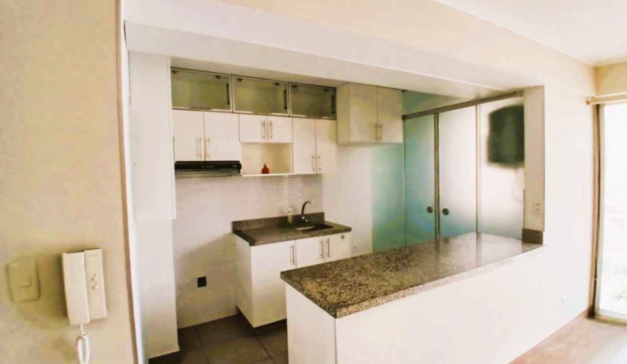 2. KITCHENETTE
