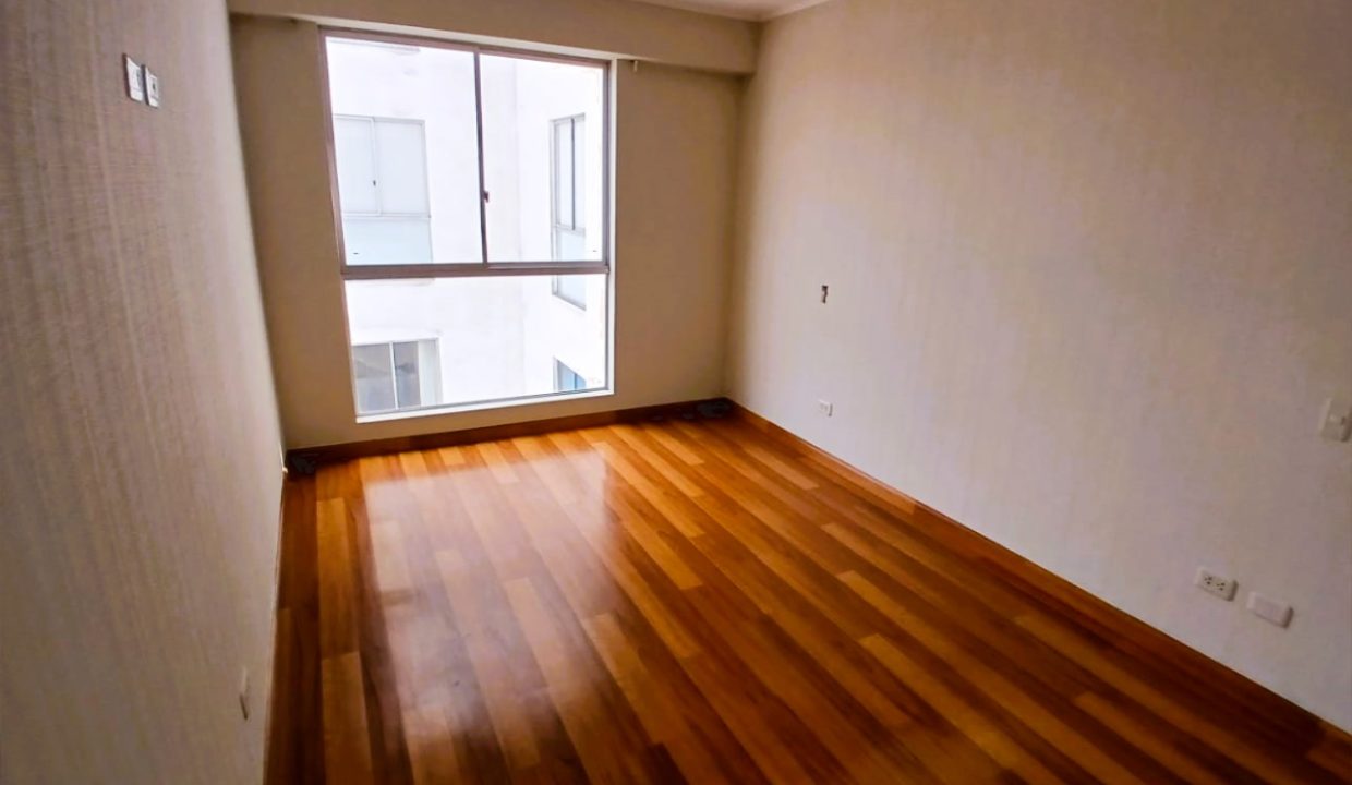 4. DORMITORIO PRINCIPAL