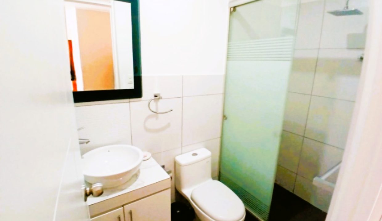 6. BAÑO COMPARTIDO