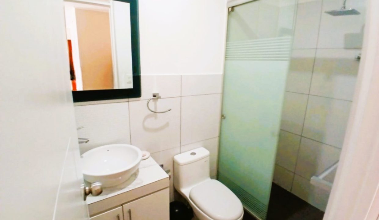 6. BAÑO COMPARTIDO